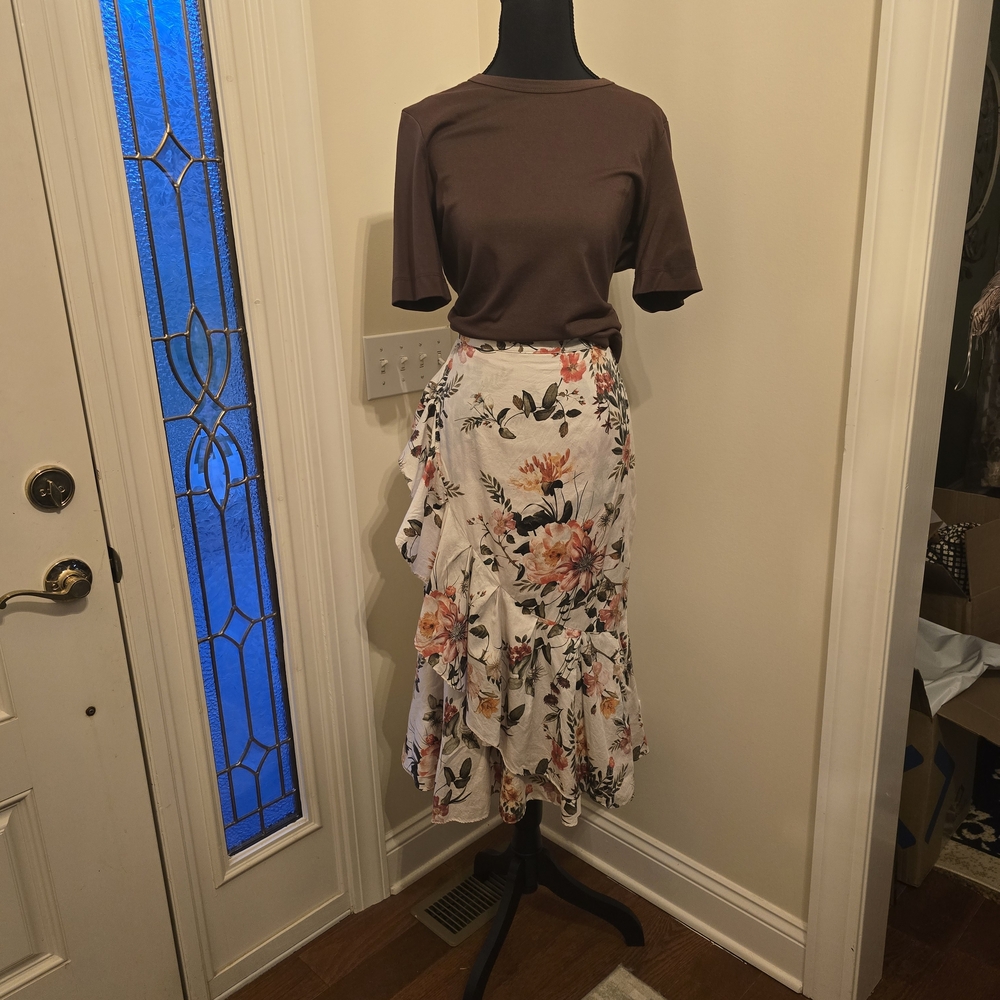 ANTONIO MELANI Cream Asymmetrical Floral Ruffle Skirt with Coral & Green - Picture 2 of 4